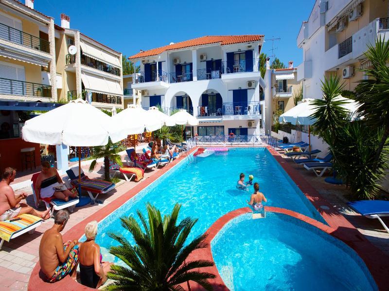 Hotel Makedonia Sky Hanioti Esterno foto