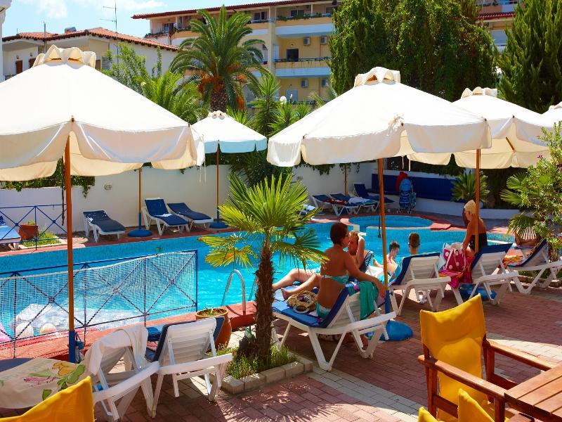 Hotel Makedonia Sky Hanioti Esterno foto