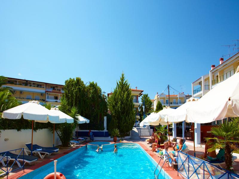 Hotel Makedonia Sky Hanioti Esterno foto
