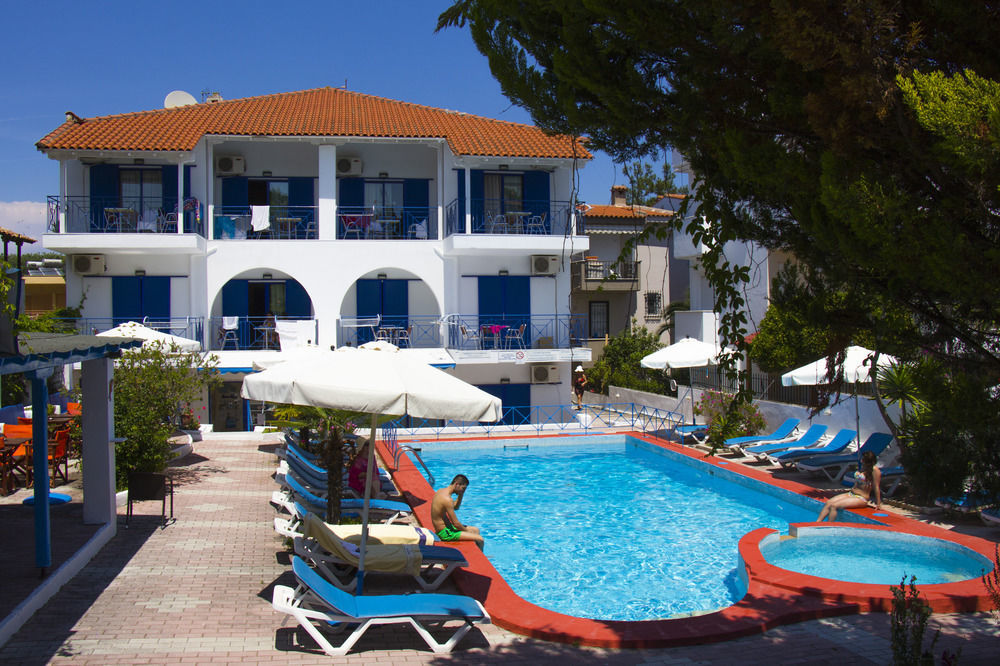 Hotel Makedonia Sky Hanioti Esterno foto